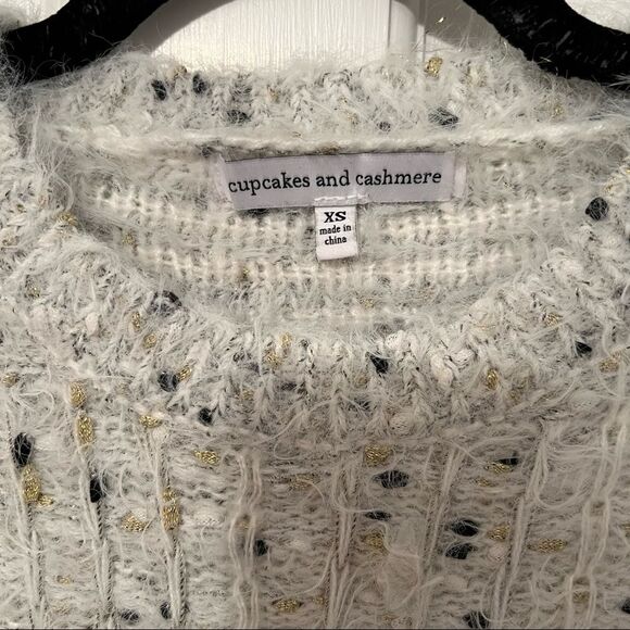 Cupcakes and Cashmere Nisha Sweater - Picture 10 of 10